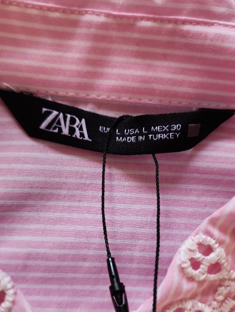 NWT! Zara Light Pink Pinstripe Cropped Eyelet Collared Blouse - Picture 2 of 8